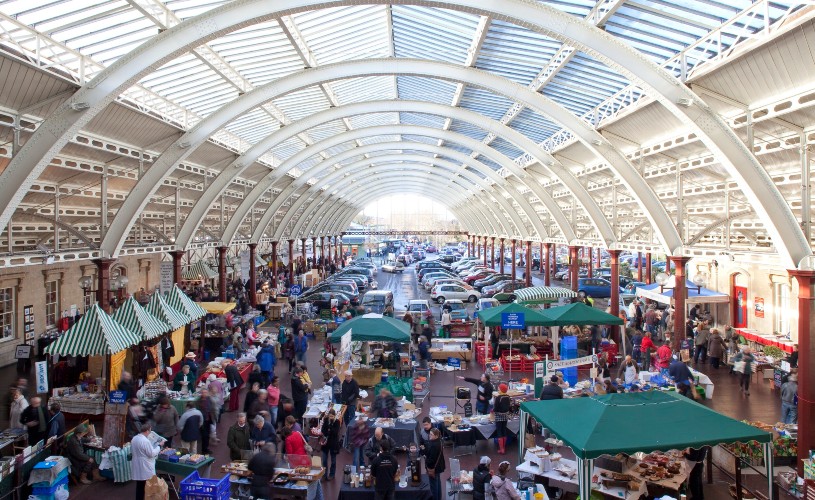 Bath Farmers' Market in Green Park Station